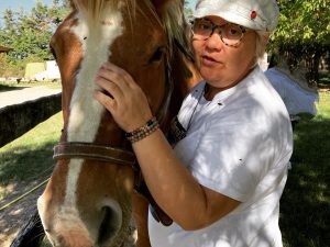Natascha BOUSARD avec tête cheval - Equi-pattes